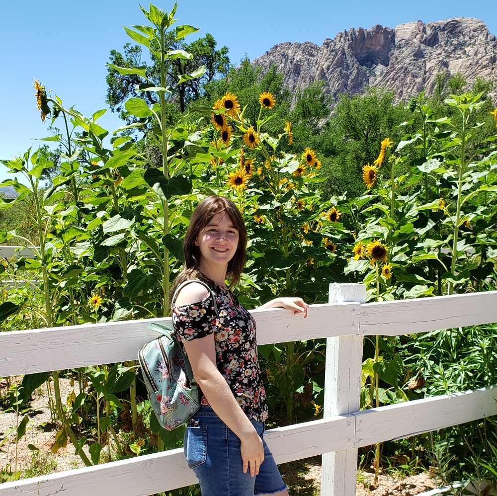Meet your Posher, Julianna